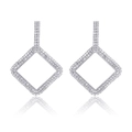 Elegantes pendientes colgantes cuadrados plateados con pavé completo de cristales - Plateado