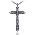 Collier croix gothique en acier inoxydable avec détails de crâne et textures en relief - Pendentif Seul (Sans Chaîne)