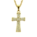 Détail d'un pendentif croix hip hop doré avec zircons sur une chaîne de style corde - Croix en Strass Or (3.6x2.4cm/60cm)