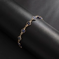 Bracciale a catena dorata con ciondoli Evil Eye in smalto blu e bianco su supporto - Oro + Blu Reale - Braccialetto (02968)