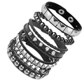 Dettaglio del set di 6 bracciali punk con pelle PU, borchie in metallo e catene - Stile 3