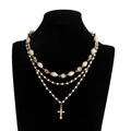 Collana da uomo a tre strati con perle, ciondoli a stella colorati e croce - Oro (06717)