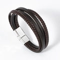 Détail macro d'un bracelet multicouche en cuir tressé pour homme avec fermoir magnétique - Cuir Brun Fermoir Argenté
