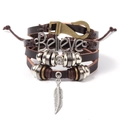 Bracciale multistrato in pelle marrone con ciondolo Believe e dettaglio piuma in metallo - Stile Piuma Believe (RH002-4)
