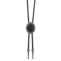 Dettaglio di cravatta bolo vintage con gemma nera in montura di bronzo e cordino in pelle - Stile Base Bronzo Pietra Nera (02)