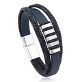 Détail d'un bracelet multicouche en cuir tressé avec fermoir magnétique et perles en métal - Style Décor Métal Géométrique Bleu Foncé (5)
