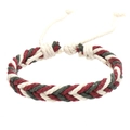 Dettaglio del bracciale in corda intrecciata rossa e verde con nodo regolabile - Stile Rosso Verde Bianco (01)