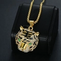 Collana con pendente a testa di tigre hip hop placcata in oro con strass brillanti - Pendente Tonalità Oro (Senza Catena)
