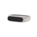 Anello minimalista in acciaio argento con intarsio rettangolare in smalto nero - US 6 / Color Acciaio