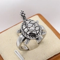 Retro vintage silver turtle ring in stainless steel for men with detailed sea turtle shell - US 7 / Silver Large