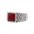 Anillo de acero plateado para hombre con gema roja cuadrada y relieve de damero - Talla 7 / Acero Piedra Roja