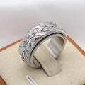 Anello spinner vintage in argento con incisioni dell'occhio di Horus per uomini - US 7 / Color Acciaio