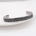 Bracelet rétro en acier titane argent oxydé avec des textures tissées complexes - Texture Tissée (Style 2)