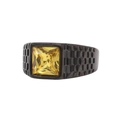 Anillo de hombre en acero de titanio negro con banda texturizada y gema amarilla - Negro Eléctrico (Rhinestone Amarillo)