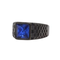 Anillo para hombre con gema azul cuadrada y banda de acero negro texturizado - Negro Eléctrico Piedra Azul Oscuro