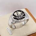 Anillo vintage de acero inoxidable para hombre con hoja de maple calada en plata - US 7 / Color Acero