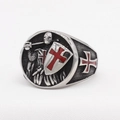 Anillo de escudo Templario retro con cruz roja en acero inoxidable envejecido - US 7 / Color Acero