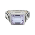 Anillo retro de acero de titanio con piedra lavanda talla esmeralda y texturas - US 7 / Piedra Púrpura