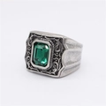 Bague rétro en acier avec pierre précieuse émeraude carrée et gravures vintage - US 7 / Vert