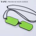 Neon grüne Hip-Hop Dog Tag Kette mit schwarzer Kugelkette und Doppel-Militärschildern - Doppelter Grüner Anhänger