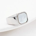 Anillo de sello minimalista plateado con incrustación cuadrada de nácar blanco para hombre y mujer - US 7 / Plata Concha Blanca