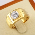 Bague large pour homme en acier titane doré avec une grande pierre de zircone ronde - Taille 7 / Style 06 (R0758) / Or