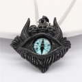 Gothic Totenkopf Teufelsauge Anhänger mit hellblauem Augapfel und Schlangenkette - Elektroschwarz Hellblaues Auge Anhänger Ohne Kette