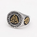 Viking Valknut Siegelring für Herren in Silberoptik mit goldenen Nordischen Runen - US 7 / Gold & Silber