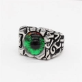 Retro punk ring van roestvrij staal met groen duivelsoog en gegraveerde texturen - US 7 / Staal Kleur Groen Oog
