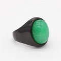 Bague ovale avec gemme verte et anneau noir poli au style vintage et minimaliste - Noir Électrique Pierre Verte