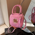 Petit sac à main rose brillant en similicuir avec fenêtre transparente et motif ours - Rose
