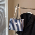 Sac fourre-tout en toile à rayures verticales bleu et blanc avec fines bandoulières - Sans Pendentif / Bleu