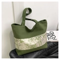 Groene canvas draagtas met satijnen bamboepatroon detail en grote capaciteit - Groen
