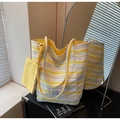 Gestreepte canvas shopper in geel en lichtblauw met een bijpassend klein etui - Geel