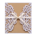Elegante invito di nozze a farfalla tagliato al laser con nastro crema e carta perlata - Bianco