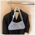 Sac nuage plissé tissé bleu et blanc avec poignée nouée bleu clair et sangle élégante - Bleu
