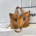 Grand sac cabas en toile kaki avec bandoulière réglable et boucles en plastique noir - Marron