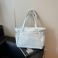 Bolso tote verde menta con detalles fruncidos laterales y bolsillo frontal - Azul Cielo