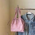 Sac fourre-tout en toile rose avec cordon de serrage et poches à rivets devant - Rose