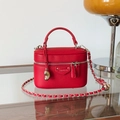 Sac boîte en cuir rouge avec logo C&HEKA, bandoulière chaîne et pendentif coeur - Avec Pendentif / Rouge