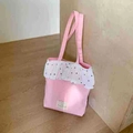Borsa tote in tela rosa con volant decorativi a pois neri e tracolla regolabile - Rosa