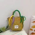 Borsa tote in paglia intrecciata con manici colorati e nappe per vacanze al mare - Verde