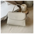 Elegante borsa a tracolla in pelle crema con finitura testurizzata e scritte moda - Bianco Sporco