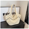 Hollow knit shoulder tote bag in cream white and black wavy pattern for beach vacation - Off-white