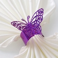 Anillo de servilleta mariposa morada brillante con diseño calado para bodas - Púrpura Brillante