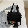 Bolso bandolera minimalista de nailon negro con asas dobles y correa ajustable - Negro