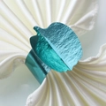 Green leaf shaped napkin ring with metallic mirror finish for festive table decor - 17.8CM / Mirror Indigo