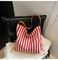 Sac fourre-tout en toile à rayures rouges et blanches avec bandoulière en cuir marron - Rouge