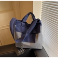 Sac cabas en toile bleu marine avec motif à carreaux noir et blanc et bandoulière large - Carreaux Noir et Bleu