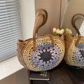 Sac fourre-tout en paille tressée bleue et beige avec lanières en cuir marron - Bleu